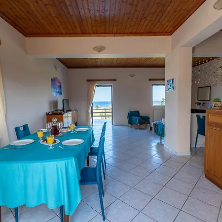 Ocean Breeze Apartment Country house