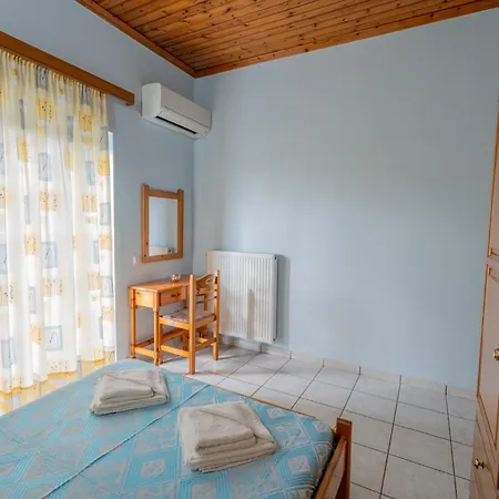 Ocean Breeze Apartment Country house Kypseli