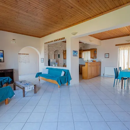 Ocean Breeze Apartment *
